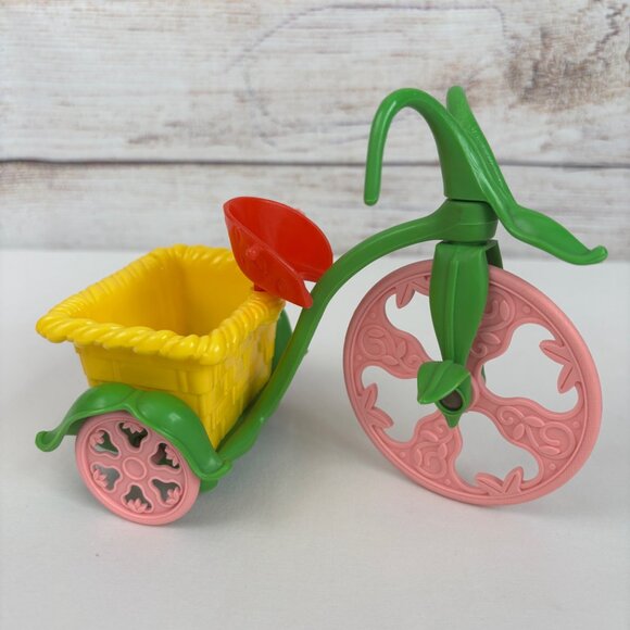 Strawberry Shortcake Bike Tricycle Berry Cycle VTG 80's - Picture 1 of 8